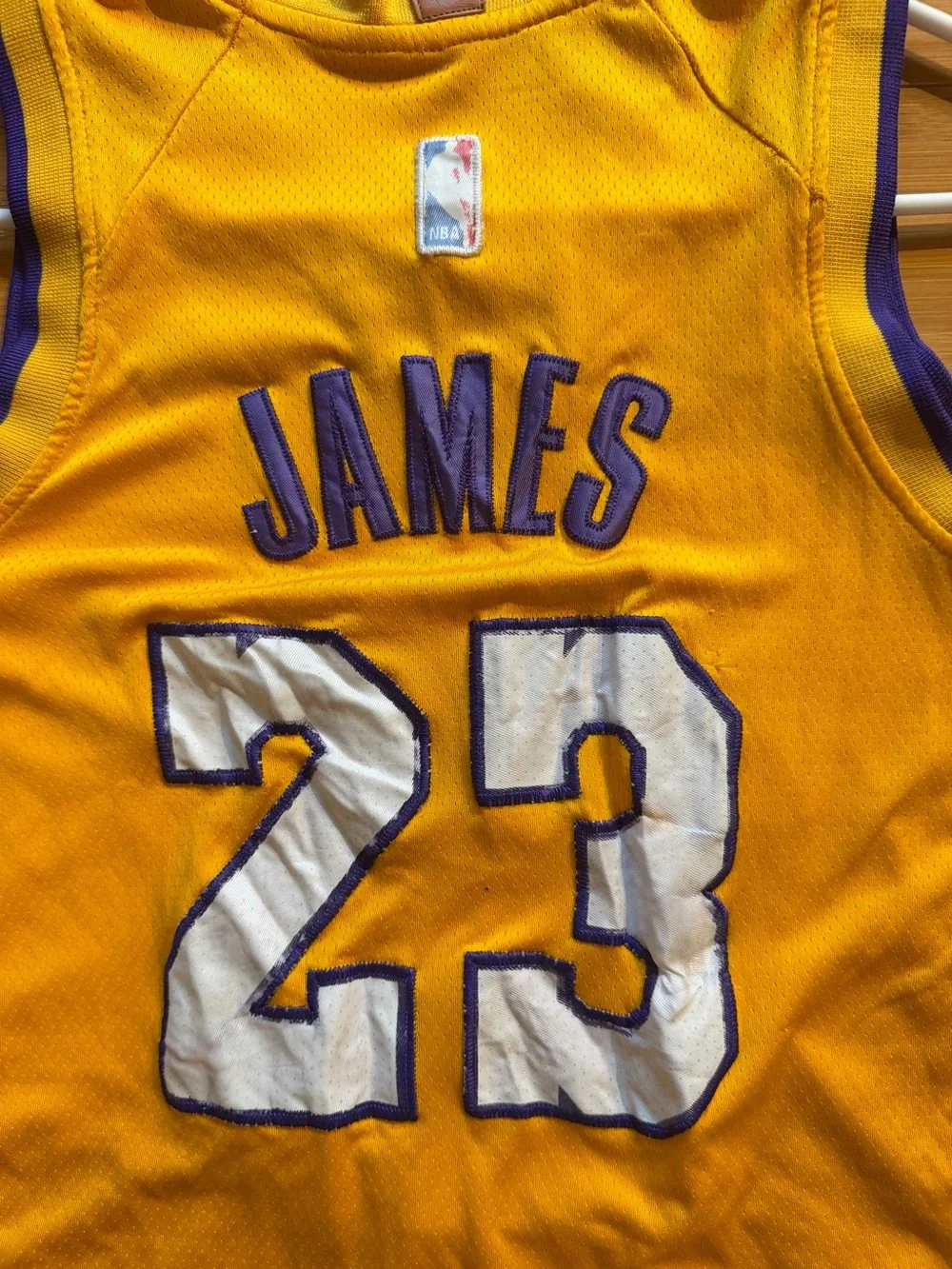 Nike LeBron James Lakers #23 Swingman Jersey - Youth Medium - Wish Logo - NBA